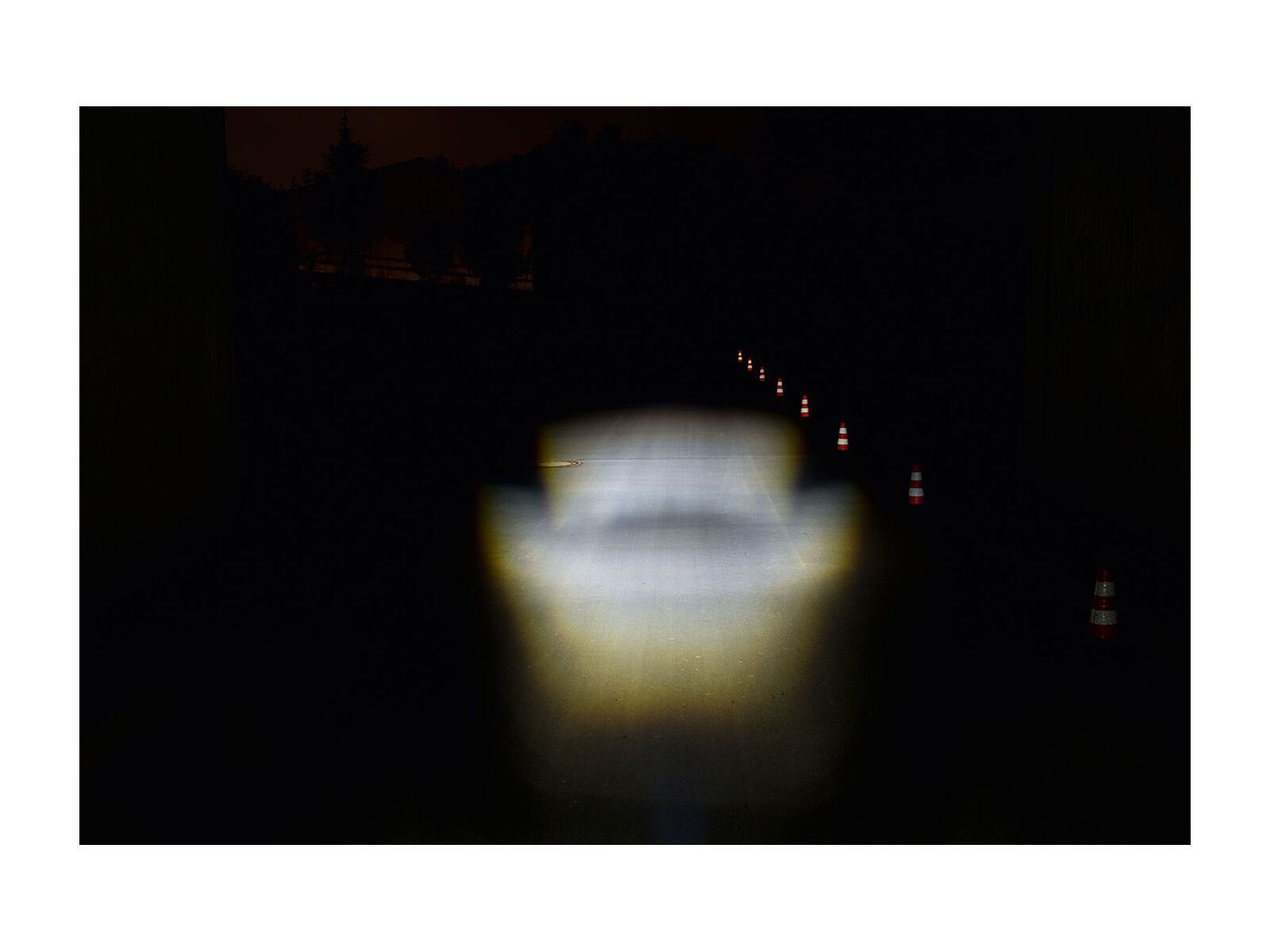 Busch & Müller IXON Pure, schwarz - Bild 2