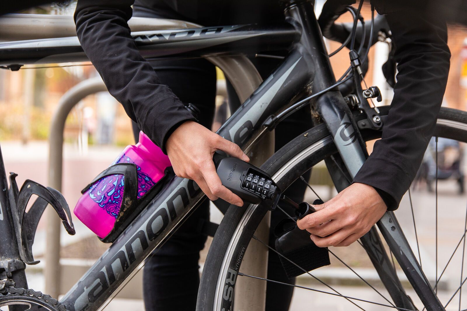 Hiplok Spin, all black - Bild 5