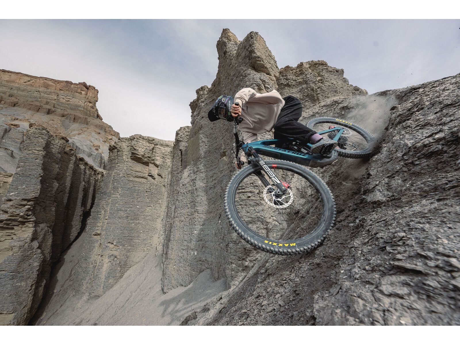 Santa Cruz Bullit C / 90 / MX, matte teal sparkle - Bild 11