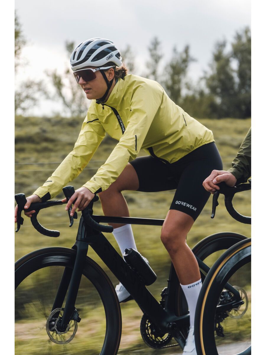 GOREWEAR Spinshift kurze Tights+ Damen, black - Bild 12