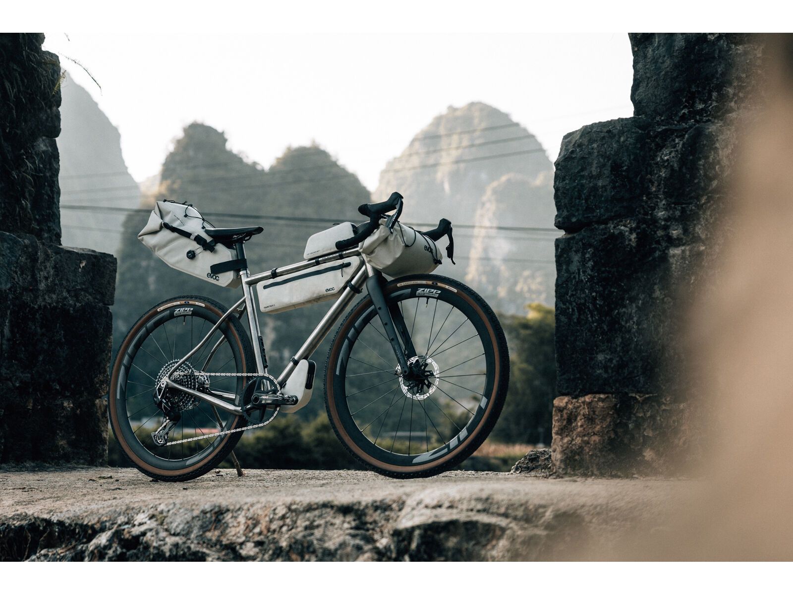 Evoc Handlebar Pack BOA WP 9, sand - Bild 6