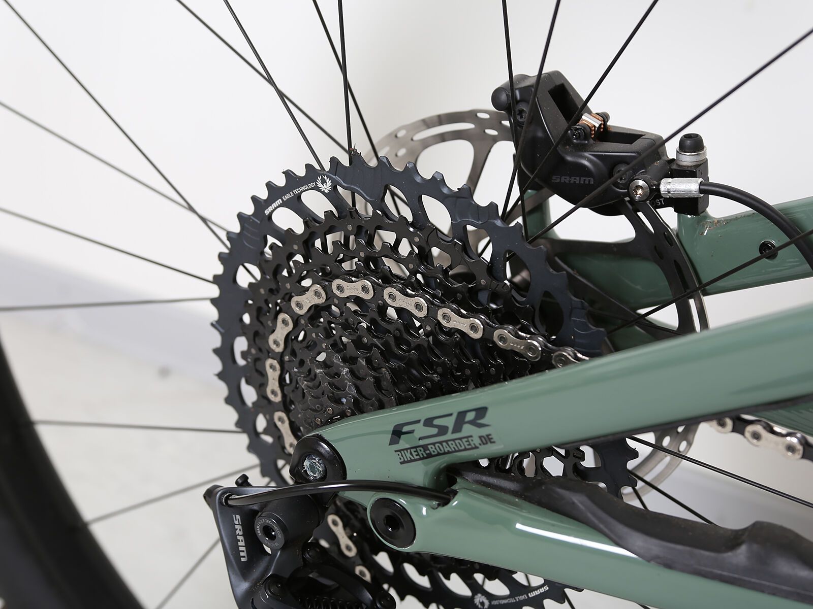 ***2. Wahl*** Specialized *** 2. Wahl *** Turbo Levo SL Expert Carbon Größe: XL // 50.5 cm sage green/forest green 2021 - Bild 4