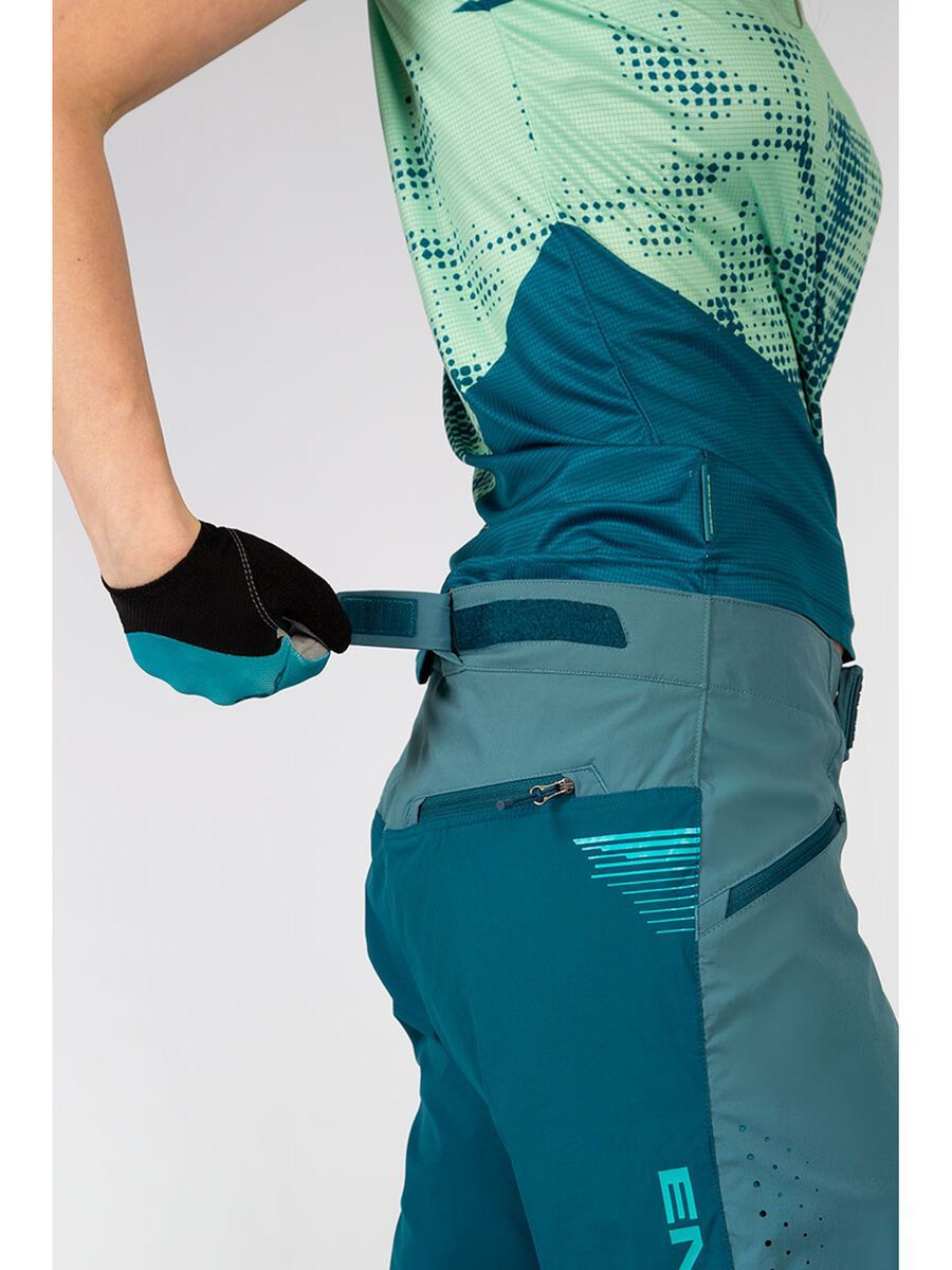 Endura Damen SingleTrack Lite Shorts, beere - Bild 4