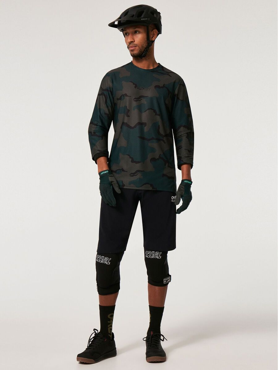 Oakley Factory Pilot RC Short, blackout - Bild 10