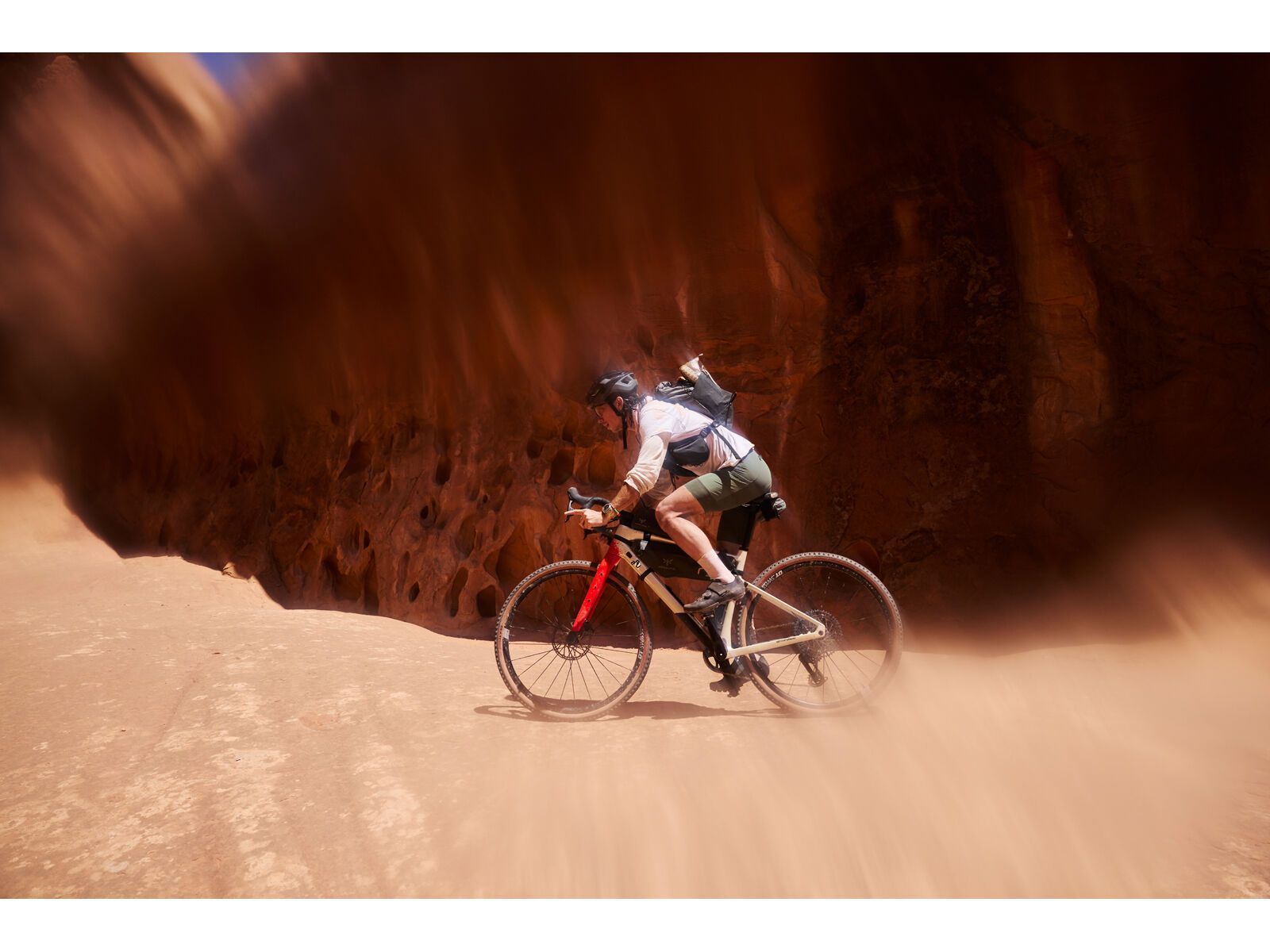 BMC URS 01 Four, pearl white/red - Bild 25