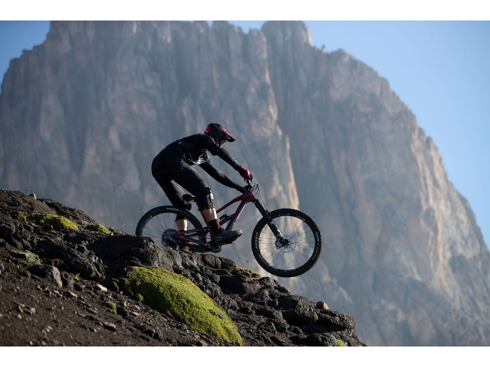 MET Parachute MCR MIPS, black red/matt glossy - Bild 11