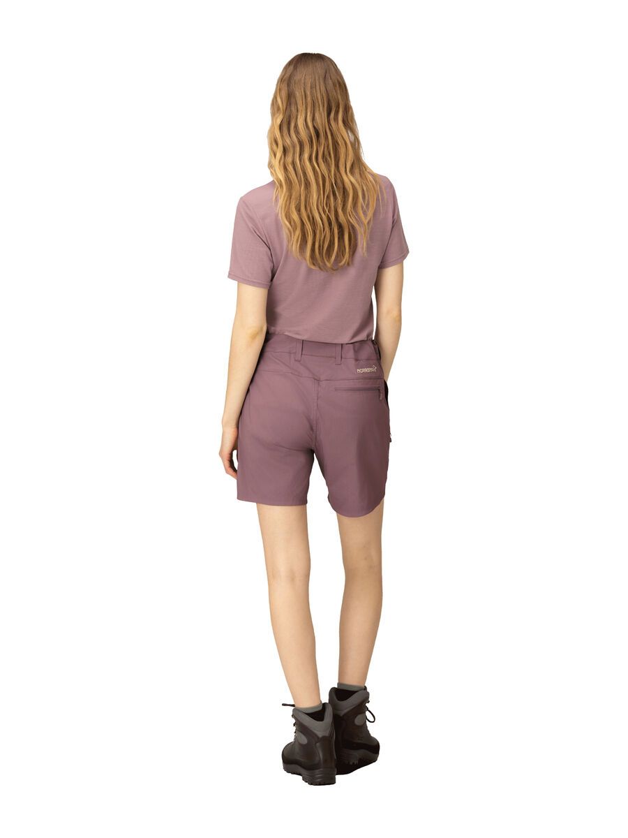 Norrona femund light cotton Shorts W's, grape shake - Bild 4