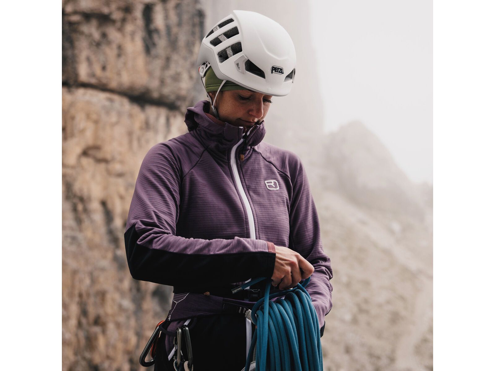 Ortovox Merino Fleece Rib Hoody W, wild berry - Bild 11