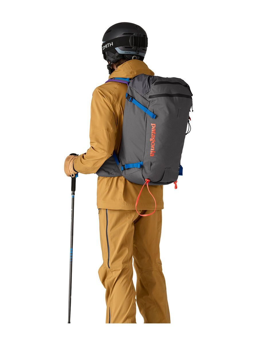 Patagonia Descensionist Snow Pack 37L, forge grey - Bild 6