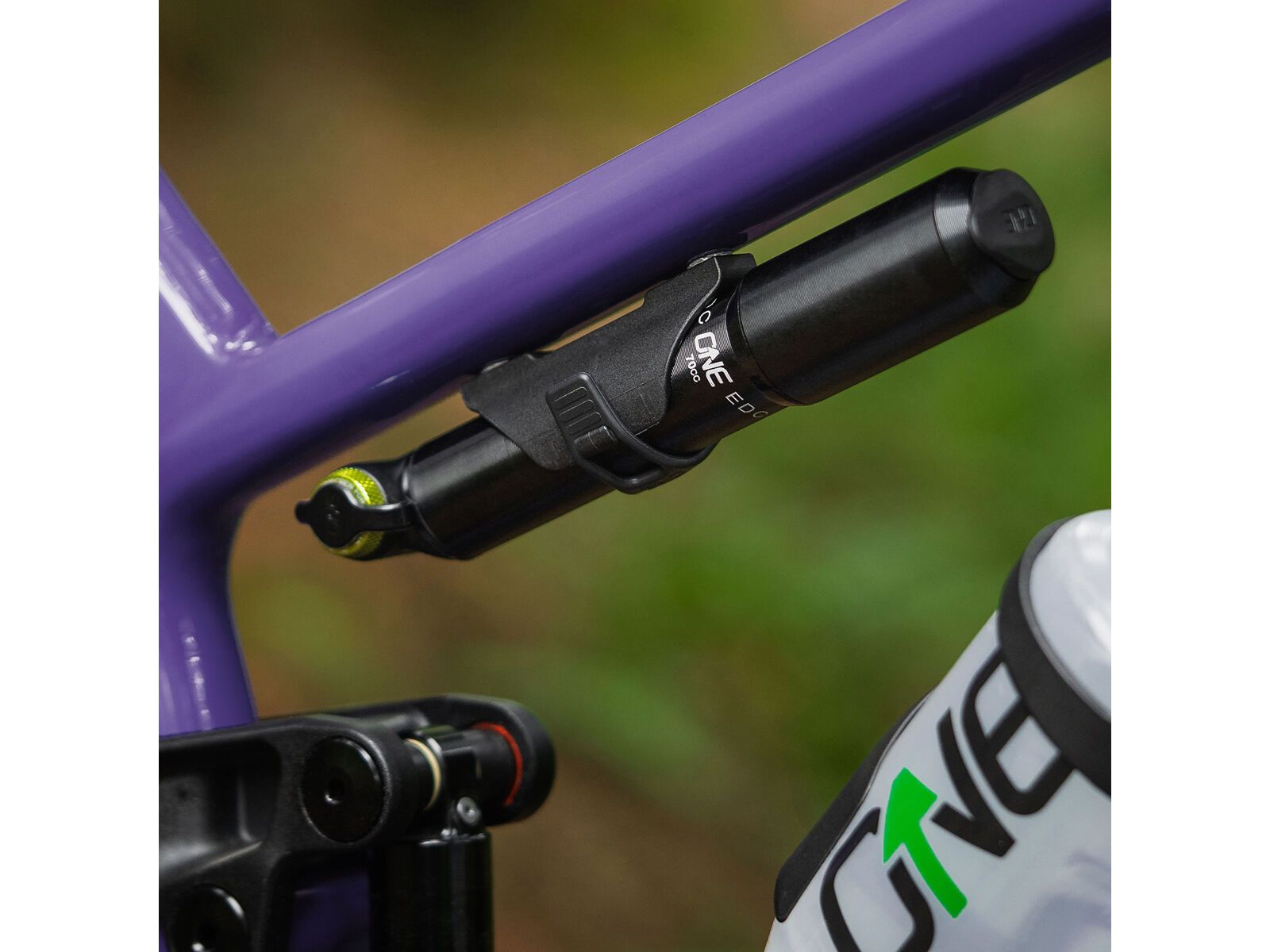 OneUp Components EDC Inline Pump Mount, black - Bild 11