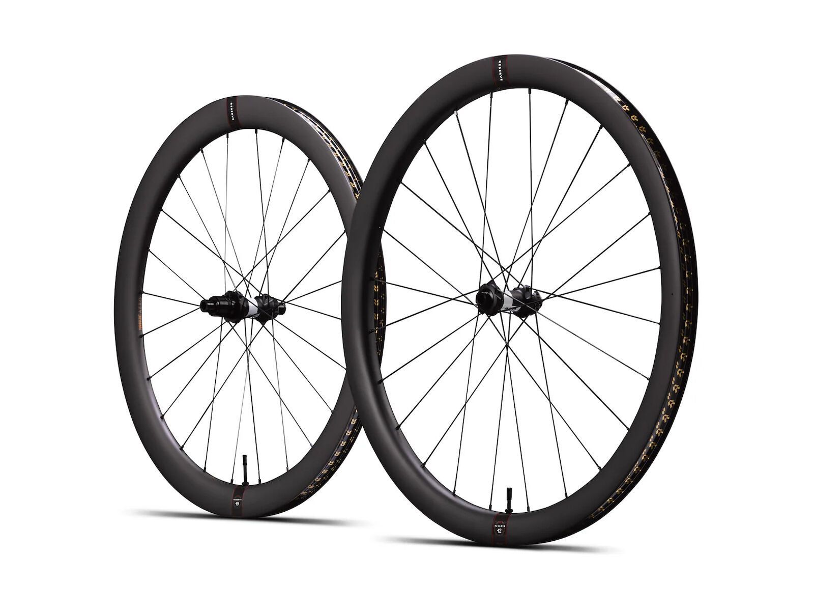 Reserve 42|49 Turbulent Aero / DT 240 / HG-EV - 700C - Bild 1