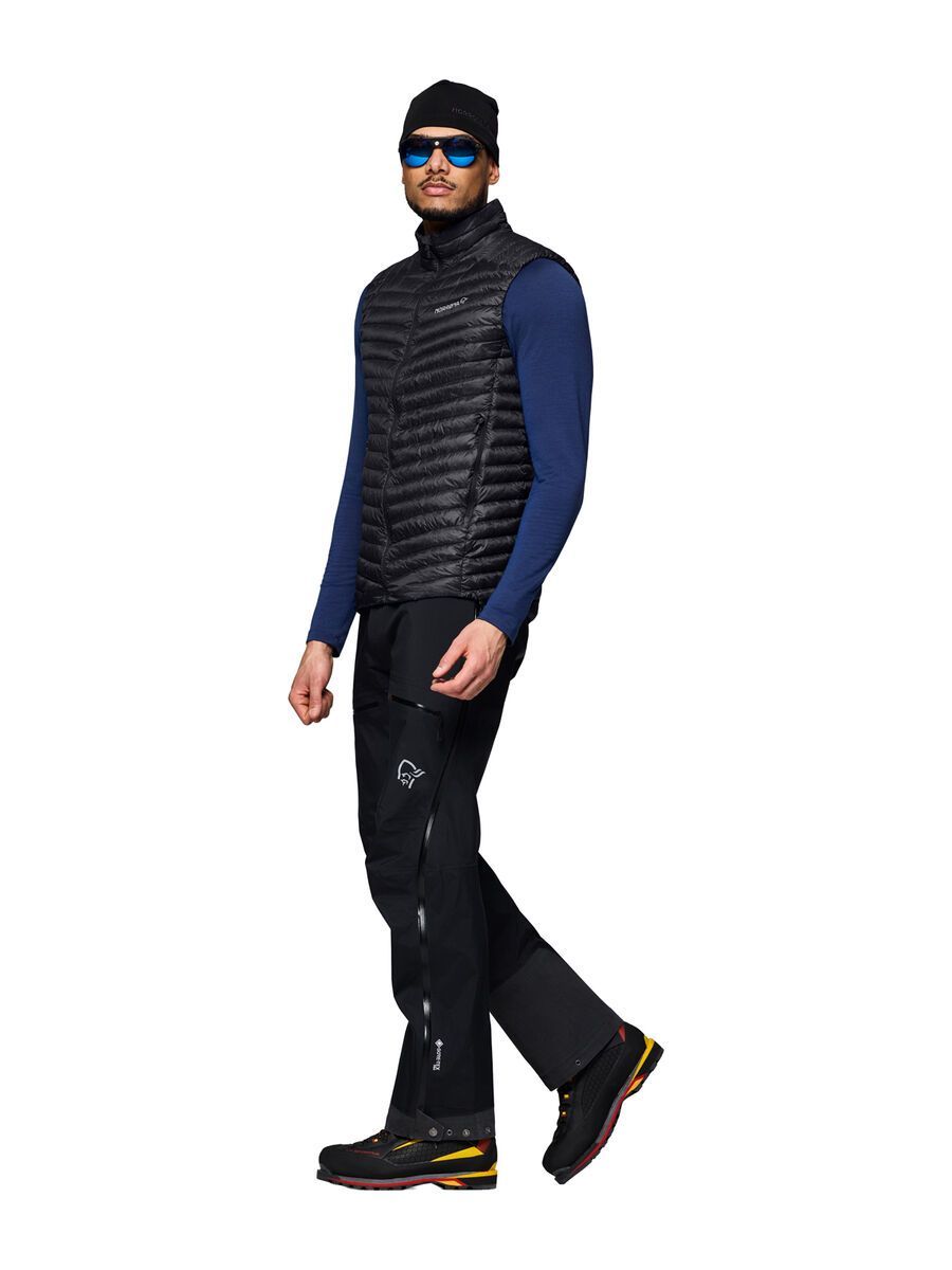 Norrona trollveggen down800 super light Vest M's, caviar black - Bild 5