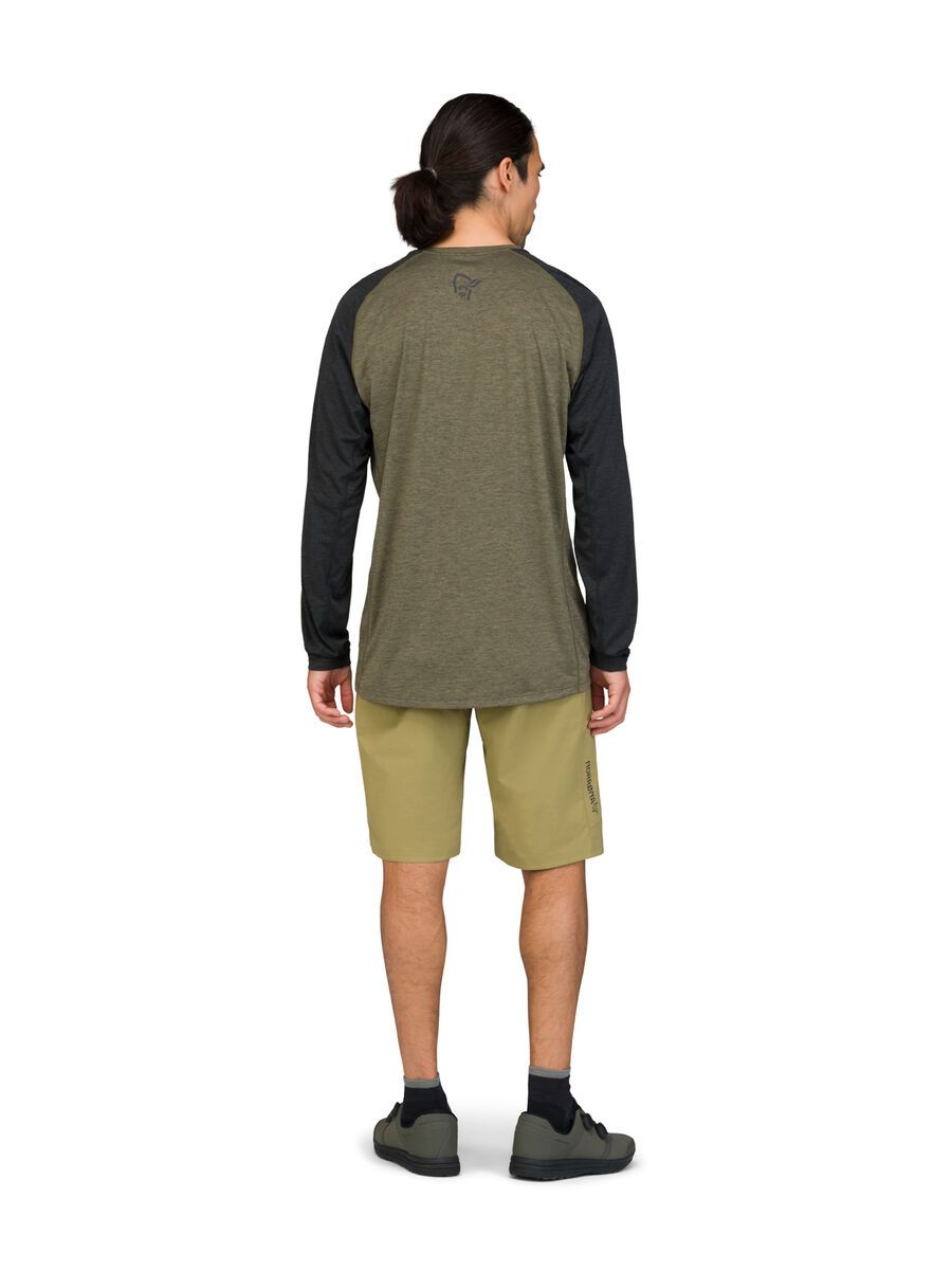 Norrona fjørå equaliser lightweight Long Sleeve M's, olive night - Bild 4