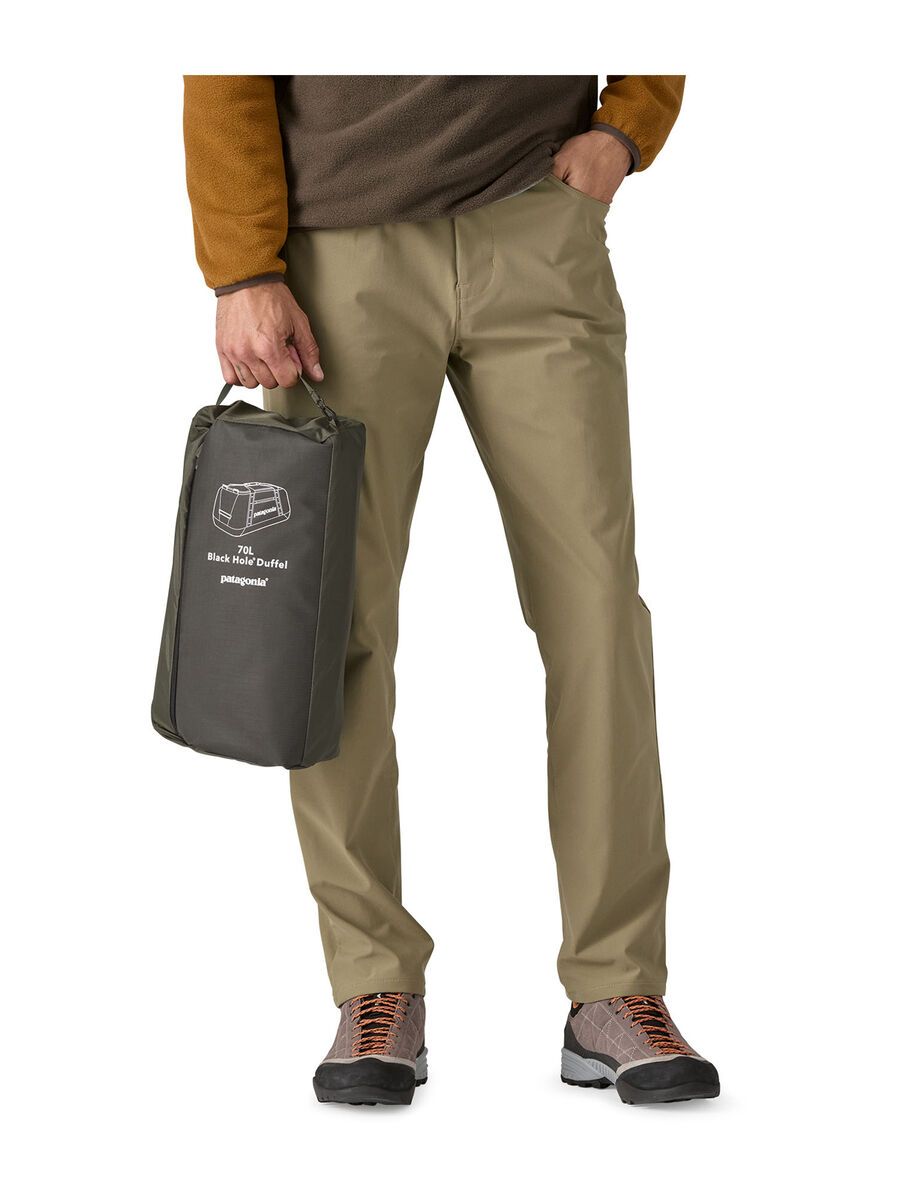 Patagonia Black Hole Duffel 70L, pine needle green - Bild 6