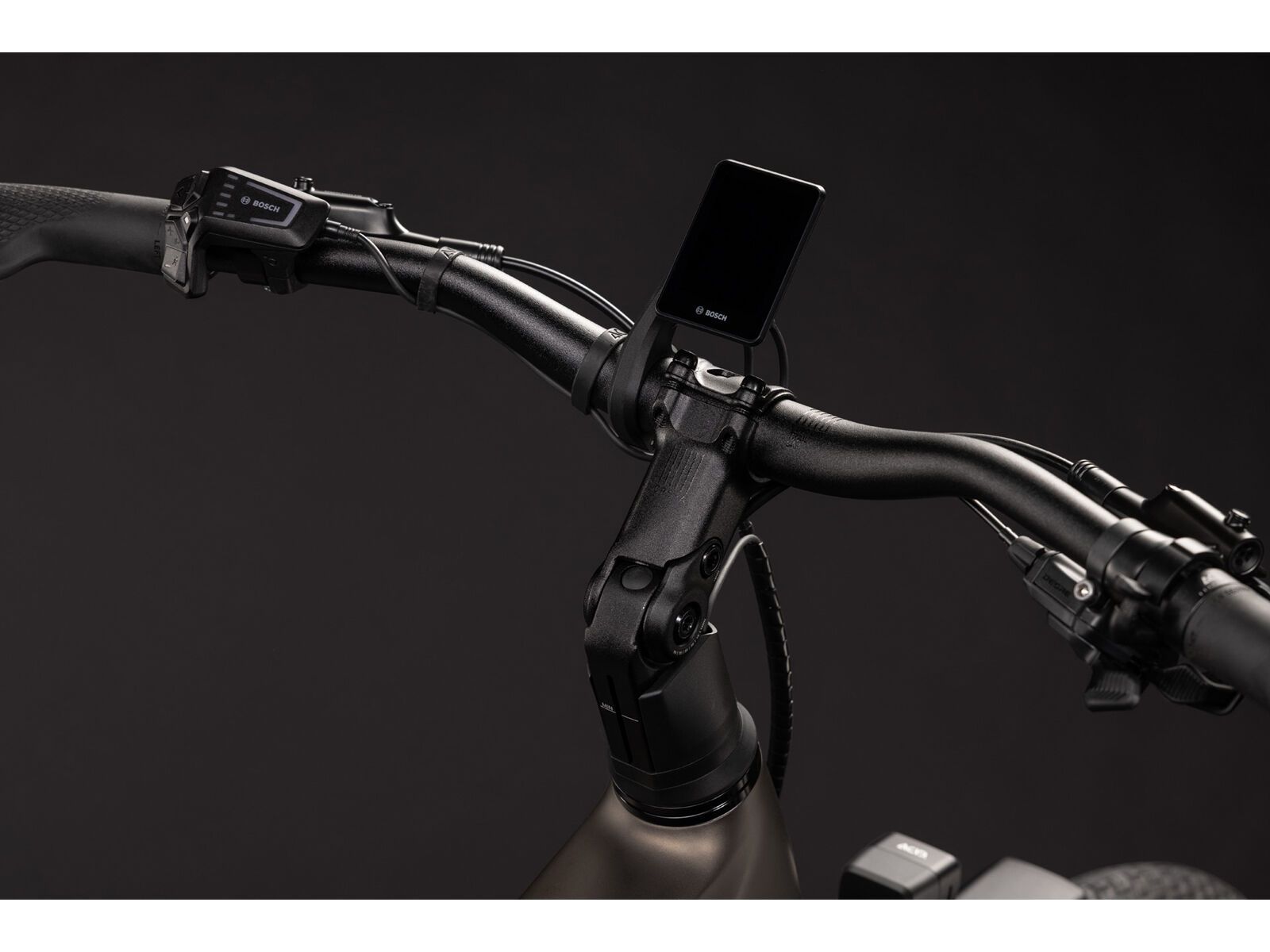 Cube Touring Hybrid Pro 800, metallicumbra´n´black - Bild 3