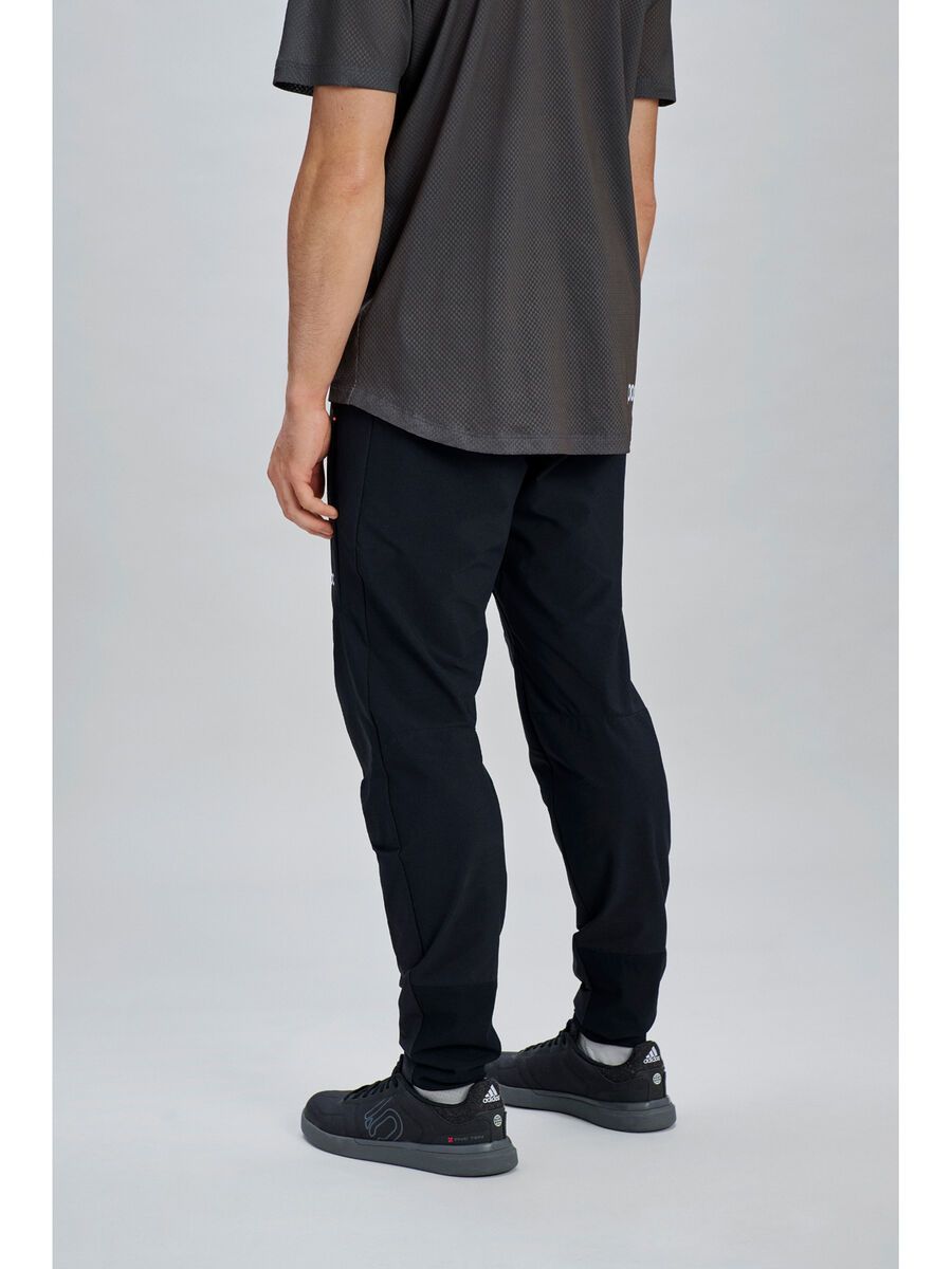 POC M's Motion Pants, uranium black - Bild 5