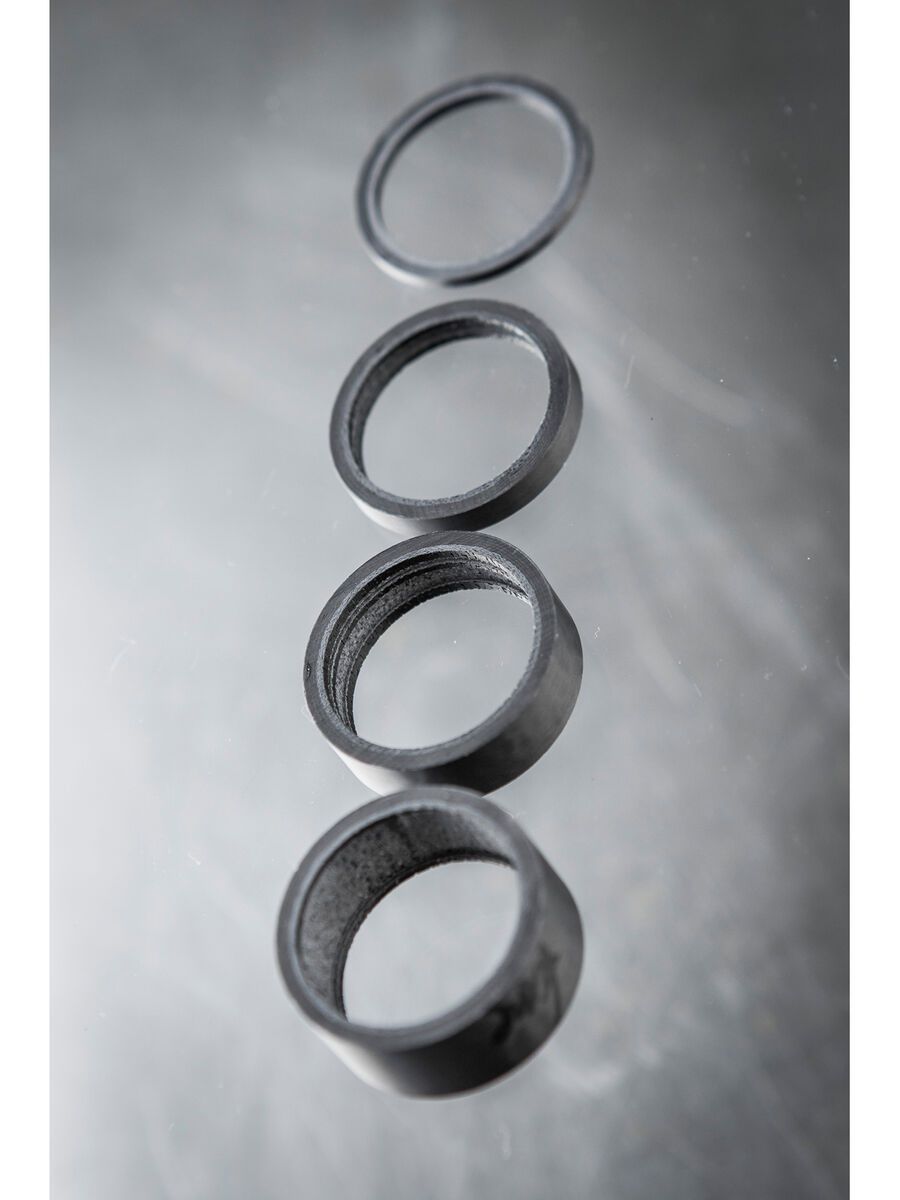 Tune Carbon Spacer Set für 1 1/8 Zoll Steuerrohre - Bild 2