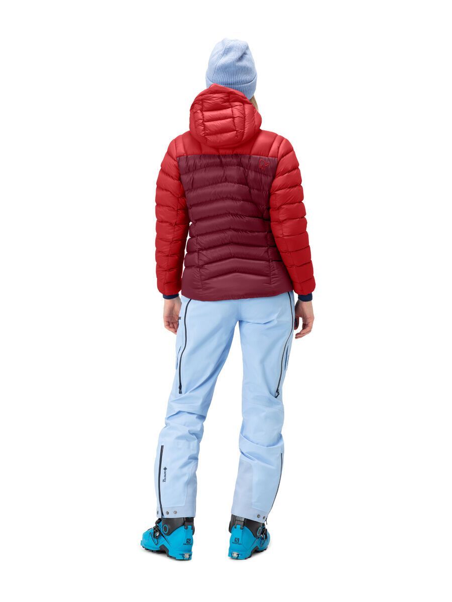 Norrona lyngen down850 Hood W's, true red/rhubarb - Bild 4