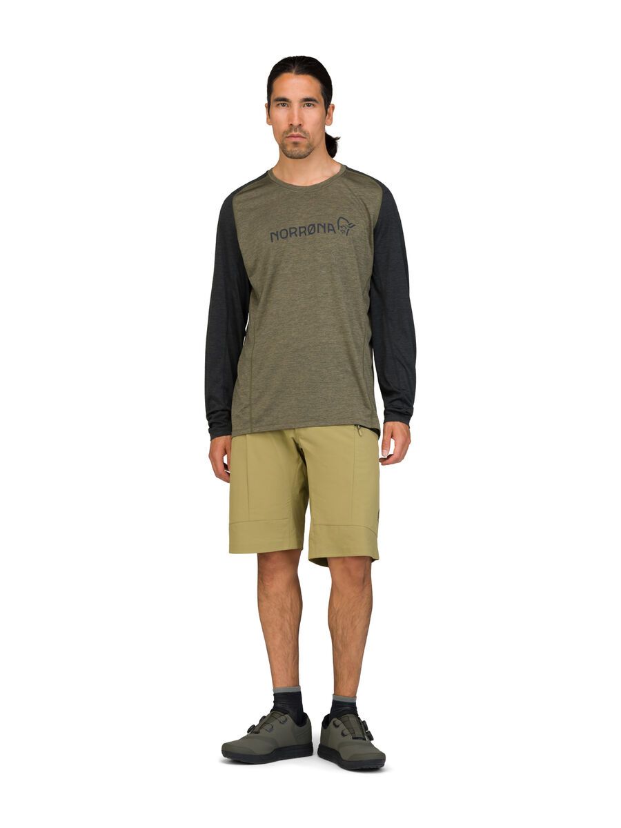 Norrona fjørå equaliser lightweight Long Sleeve M's, olive night - Bild 3