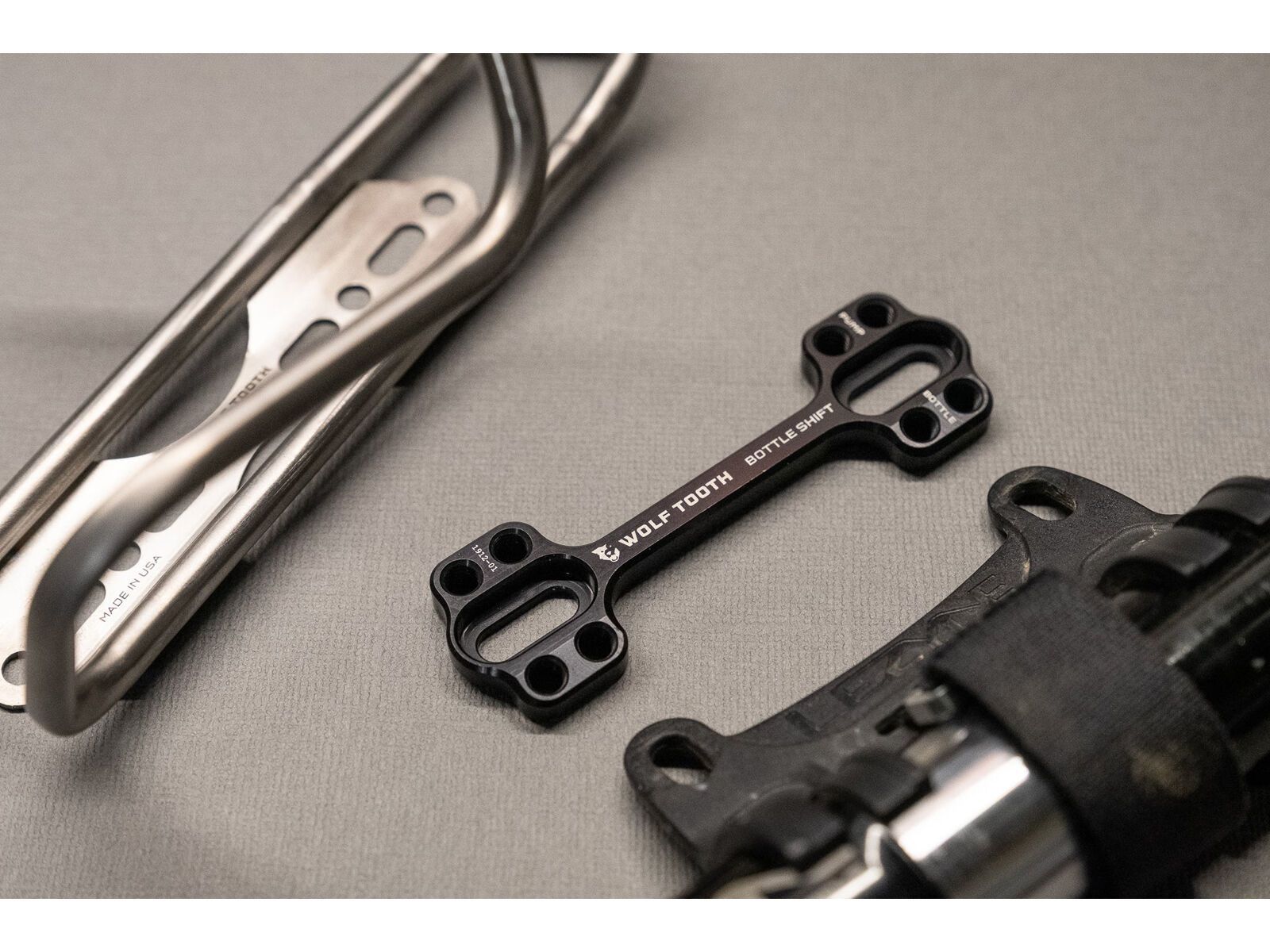 Wolf Tooth B-RAD Bottle Shift, black - Bild 3