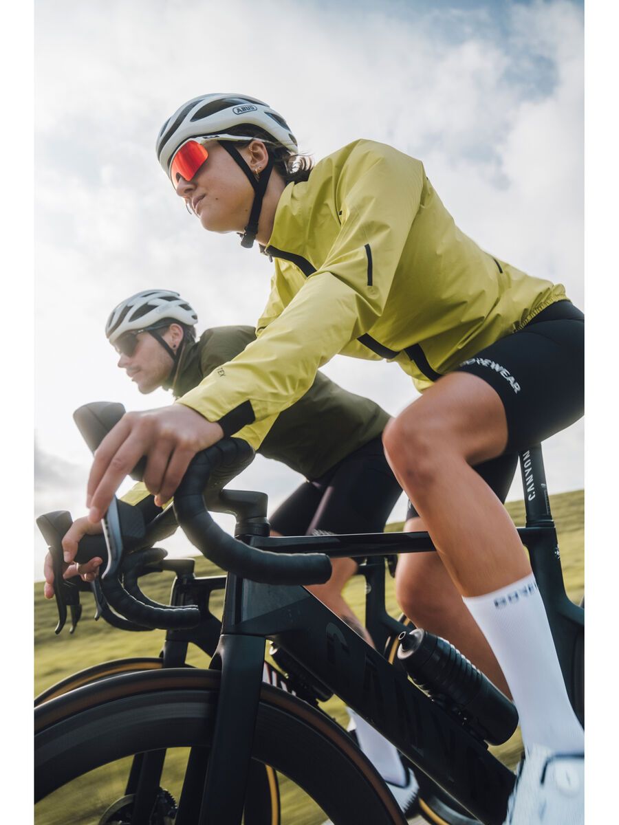 GOREWEAR Spinshift kurze Tights+ Damen, black - Bild 11