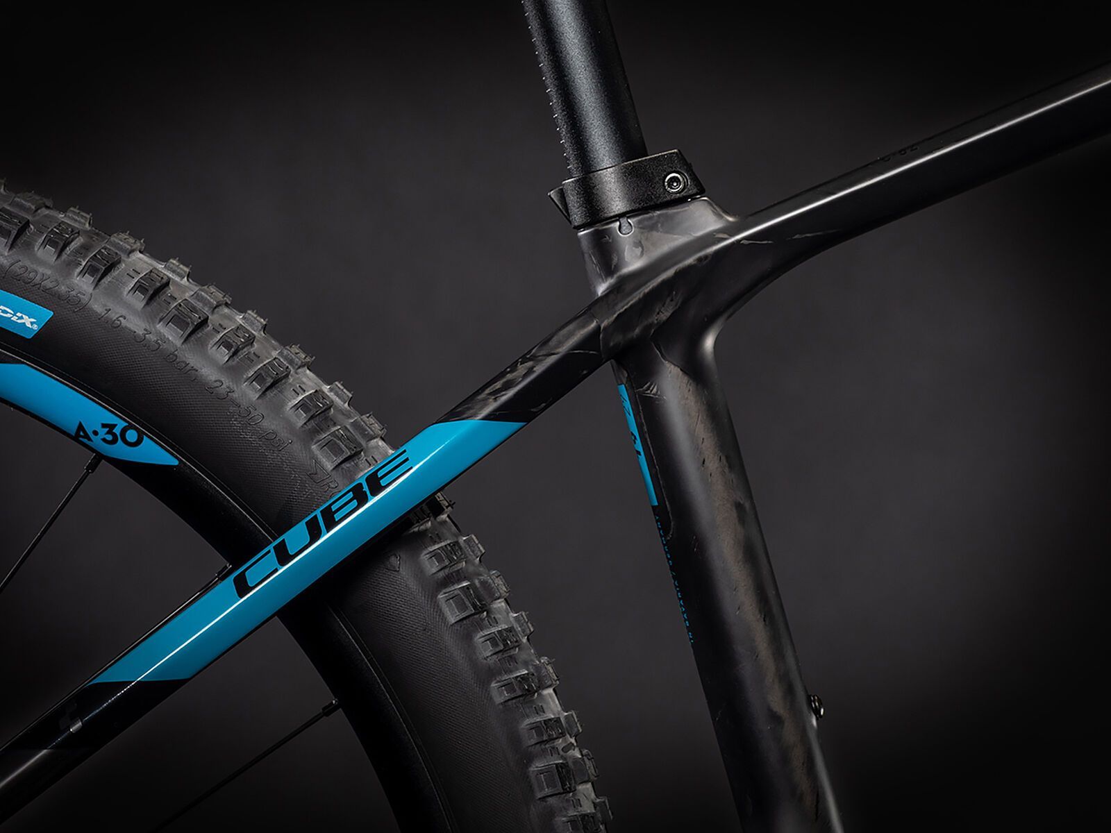 Cube Elite Hybrid C:62 SL 625 29, carbon´n´blue - Bild 4