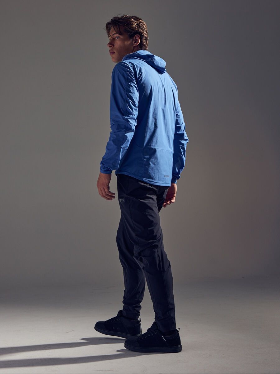 GOREWEAR Fernflow Hooded Windbreaker Herren, cargo blue - Bild 5