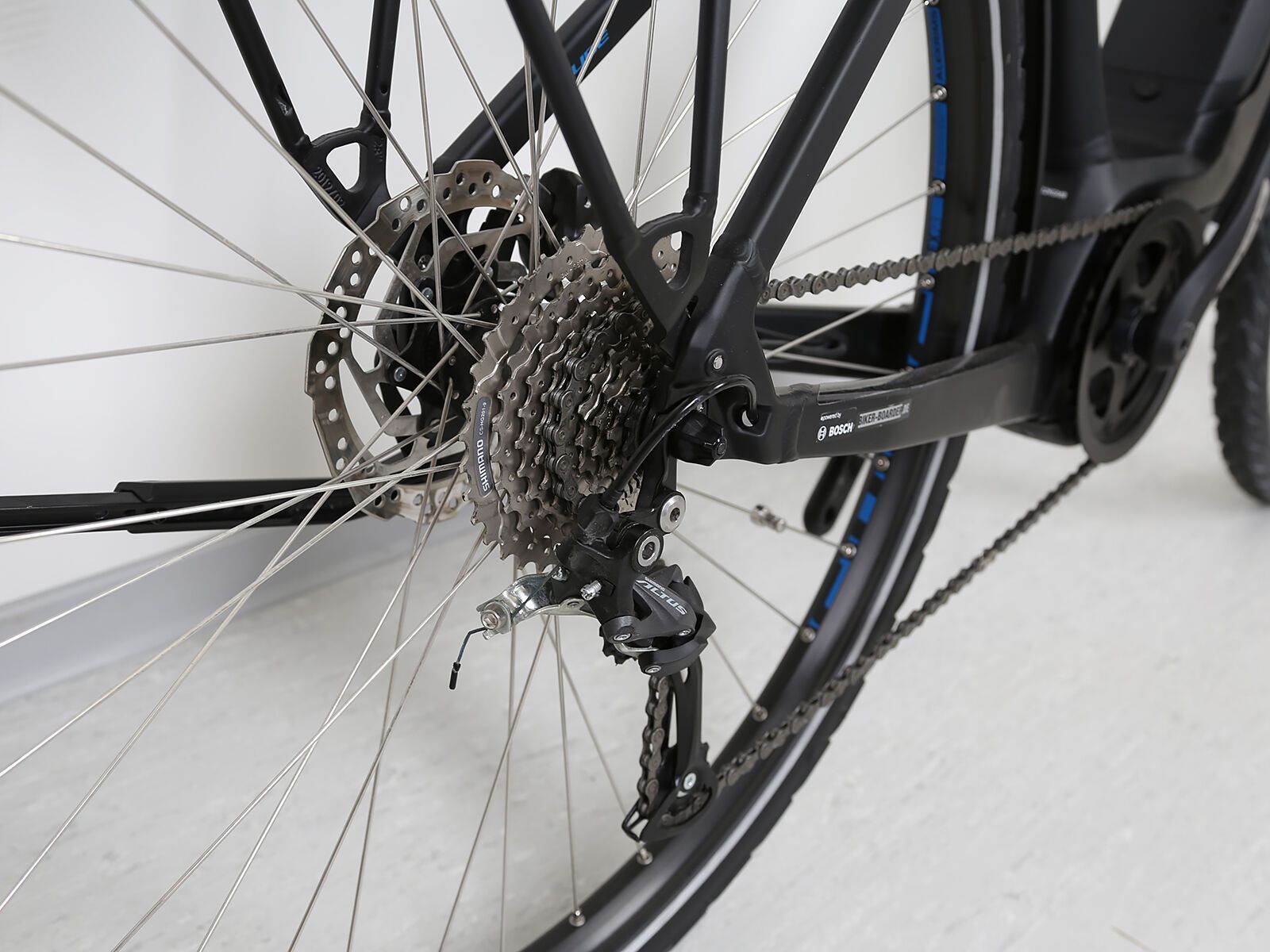 *** 2. Wahl *** Cube Touring Hybrid ONE 500 Trapeze 2020, black´n´blue - E-Bike | Größe 50 cm - Bild 3