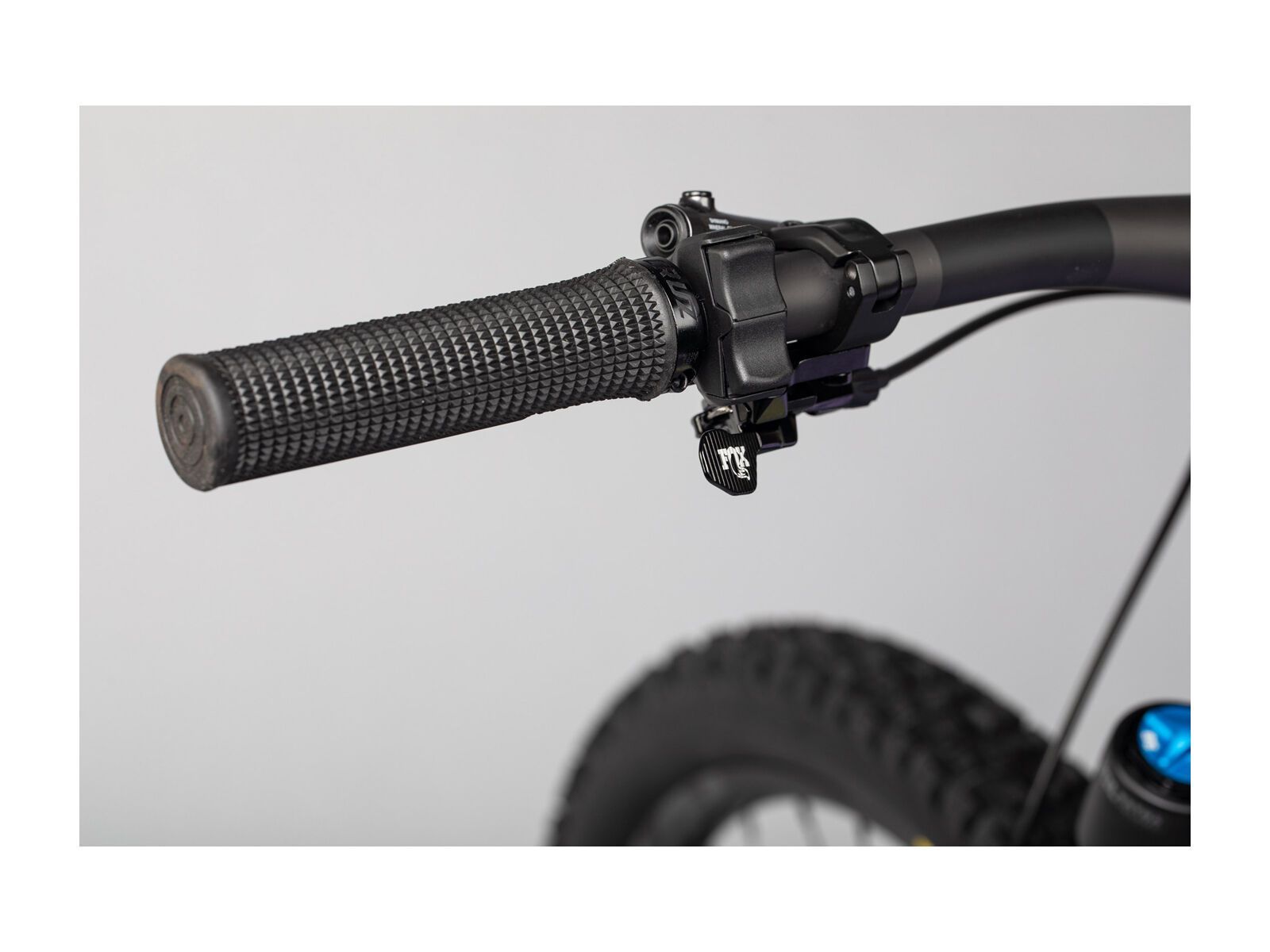 Santa Cruz Bullit 3 CC XT Coil MX, gloss lavender/yellow - Bild 2