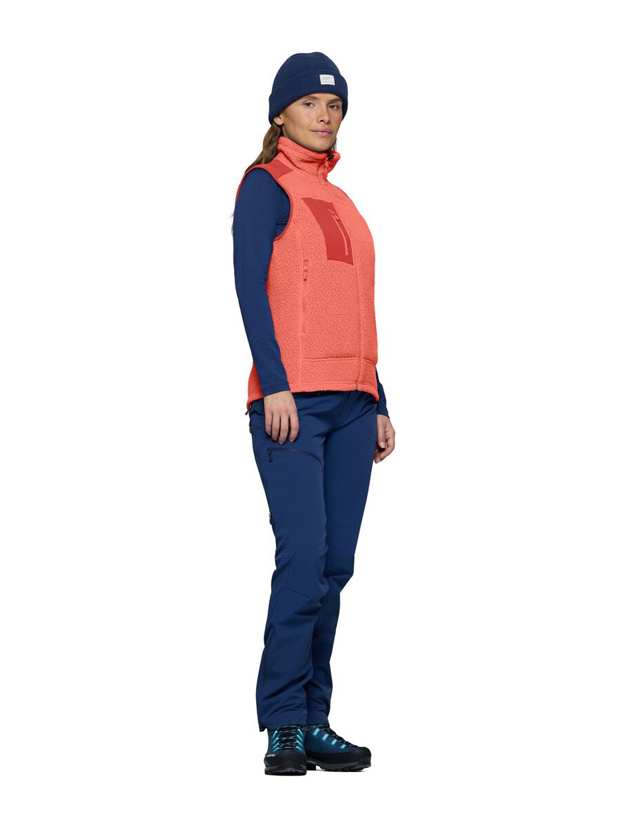 Norrona trollveggen warm3 Vest W's, deep sea coral/baked apple - Bild 5