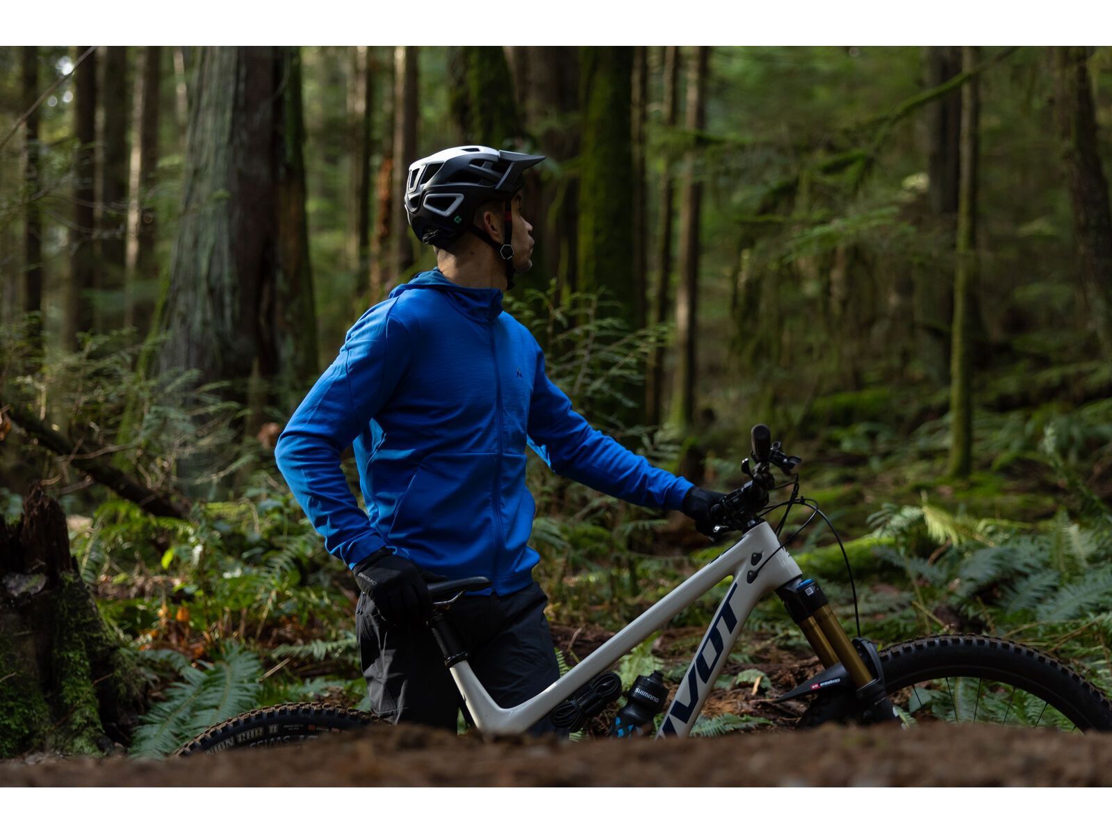 Lazer Jackal KinetiCore, matte white black - Bild 7