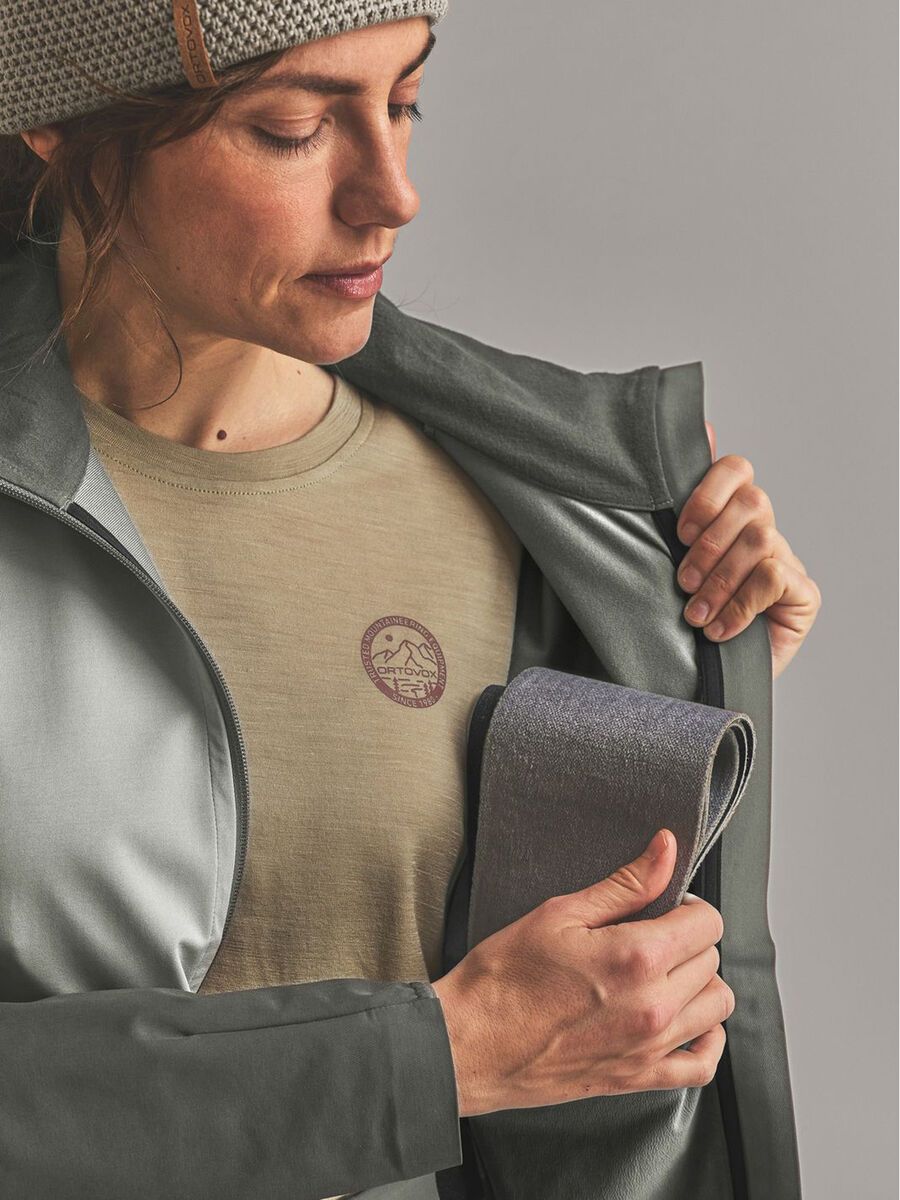Ortovox Ortler Softshell Plus Jacket W, green sage - Bild 10