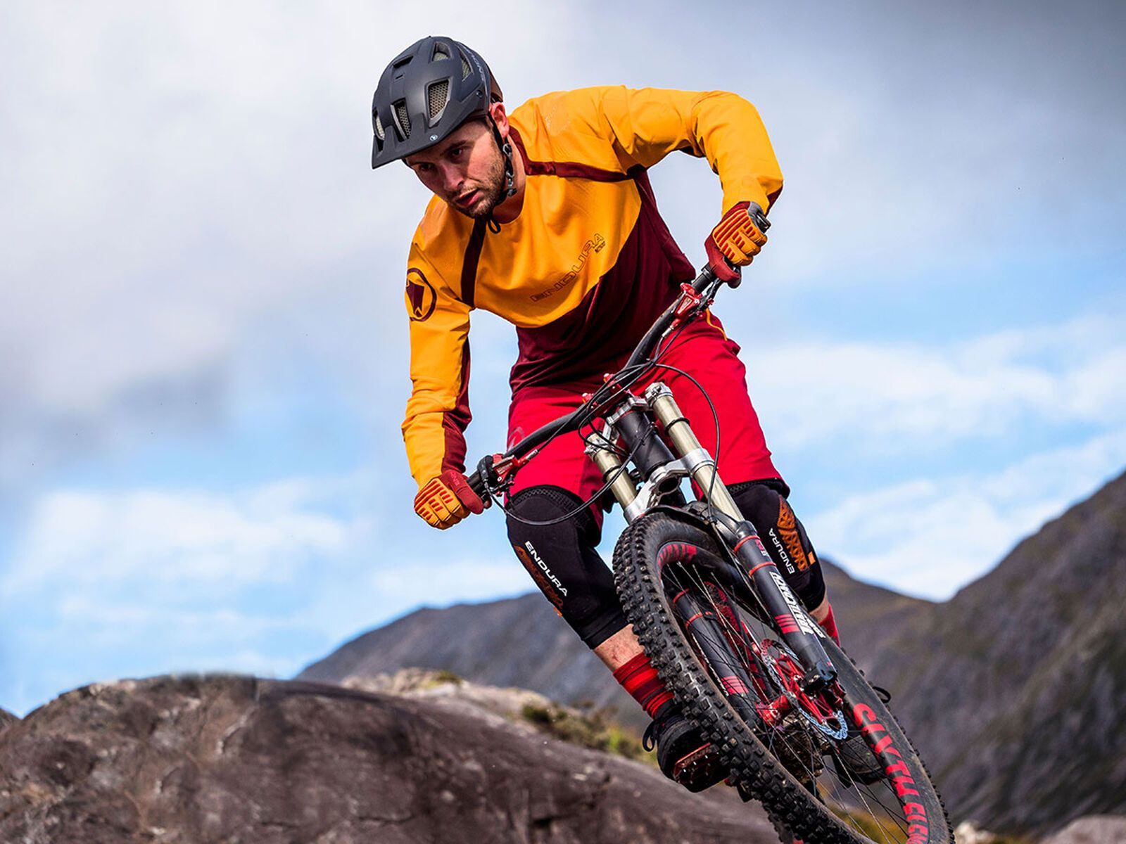 Endura MT500 Spray Short, bottlegrün - Bild 8