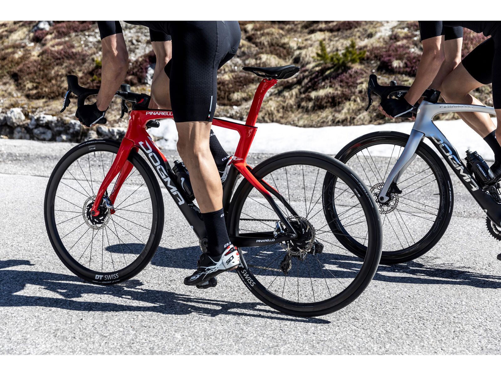 Pinarello Dogma F Dura Ace Di2 / DT Swiss ARC 1400 DICUT® DB, eruption red - Bild 9