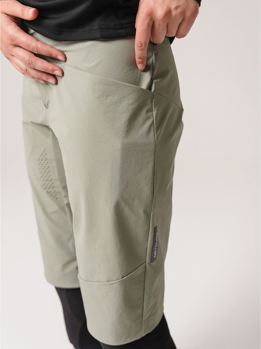 Ortovox Sequence Trail Shorts W, green sage - Bild 8