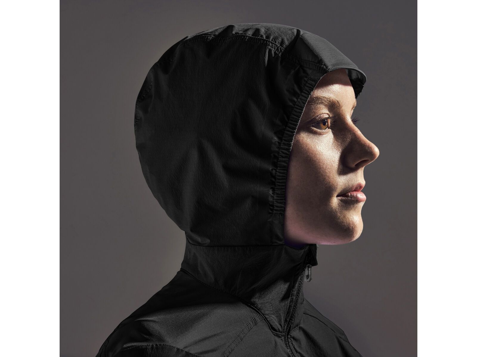 GOREWEAR Fernflow Windbreaker mit Kapuze Damen, black - Bild 6