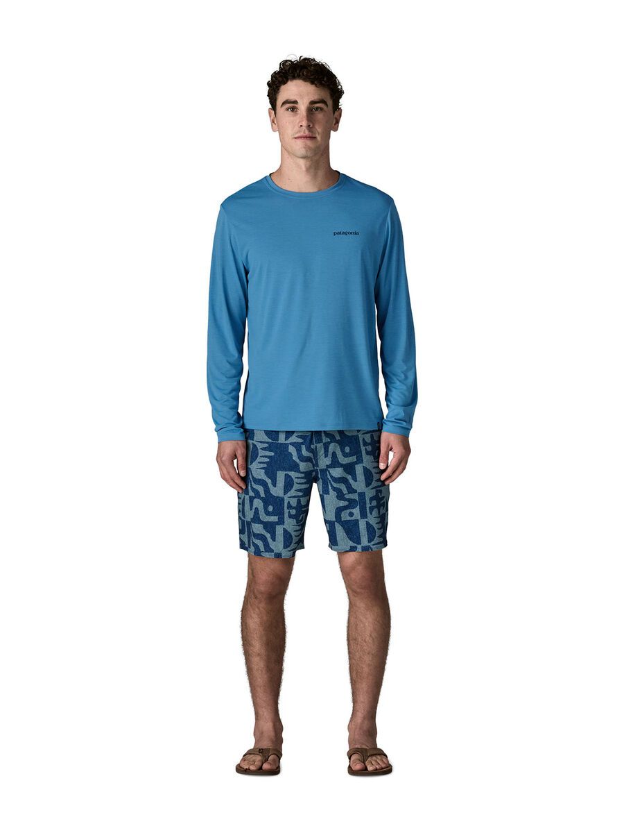Patagonia Men's Long-Sleeved Capilene Cool Daily Shirt - Boardshort Logo, shore blue/light shore blue x-dye - Bild 6