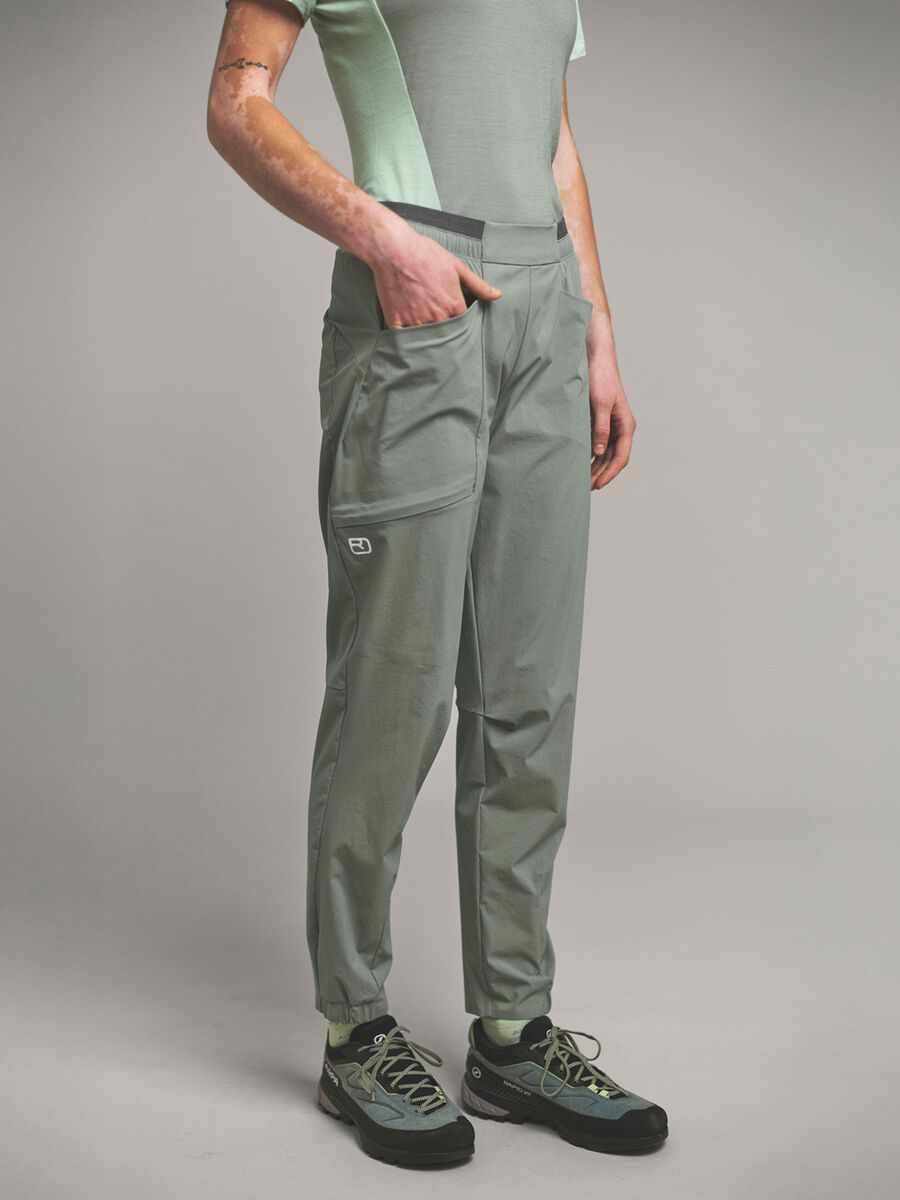 Ortovox Merino Shield Ultra Light Trace Pants W, green sage - Bild 3