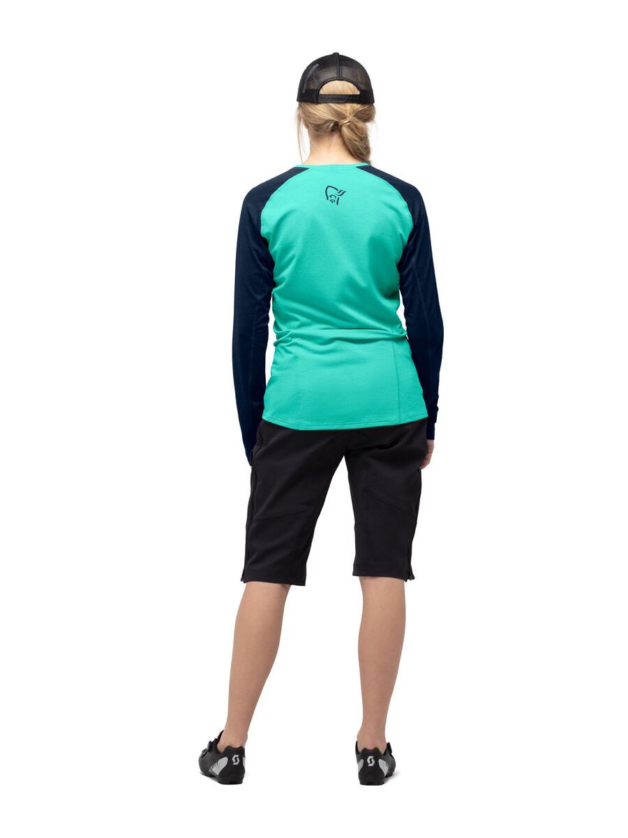 Norrona fjørå equaliser lightweight Long Sleeve W's, arcadia/indigo night - Bild 4