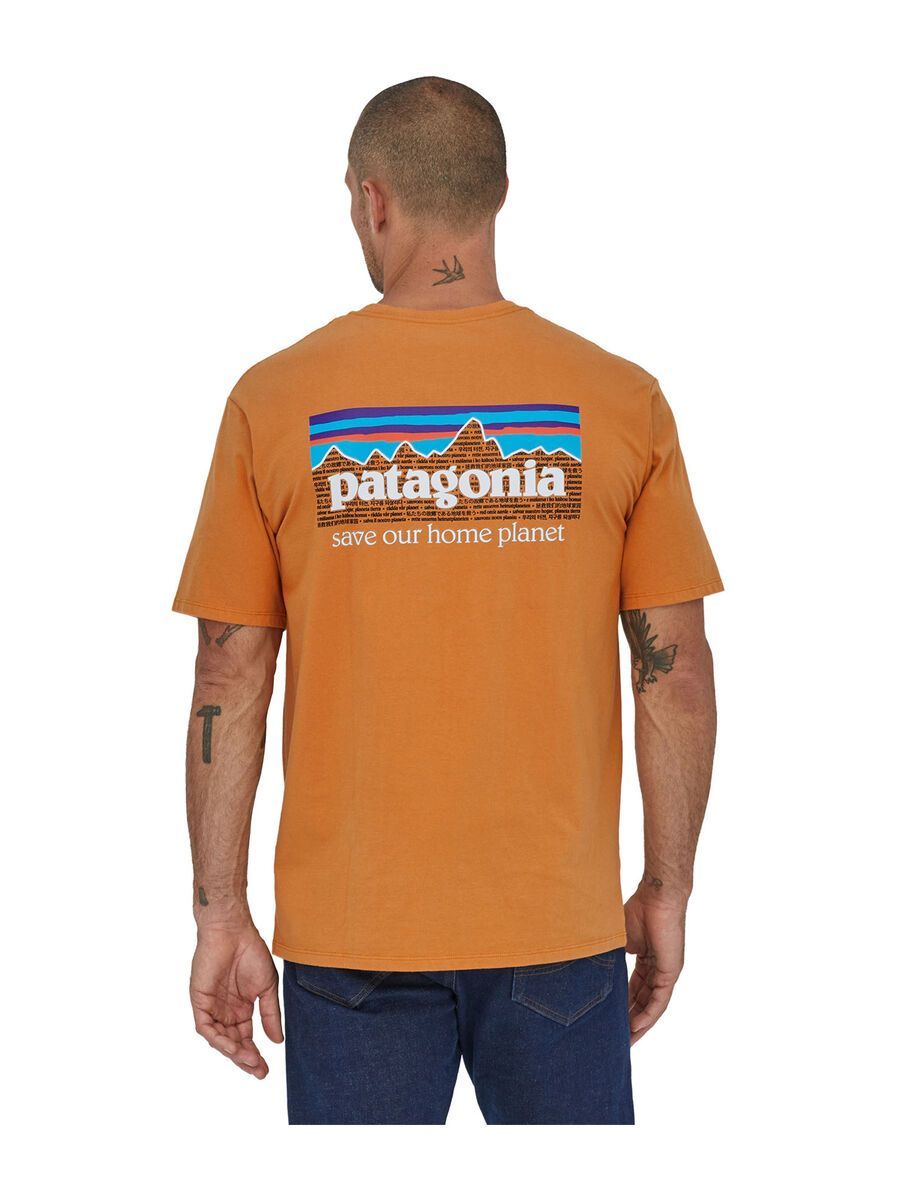 Patagonia Men's P-6 Mission Organic T-Shirt, cloudberry orange - Bild 3