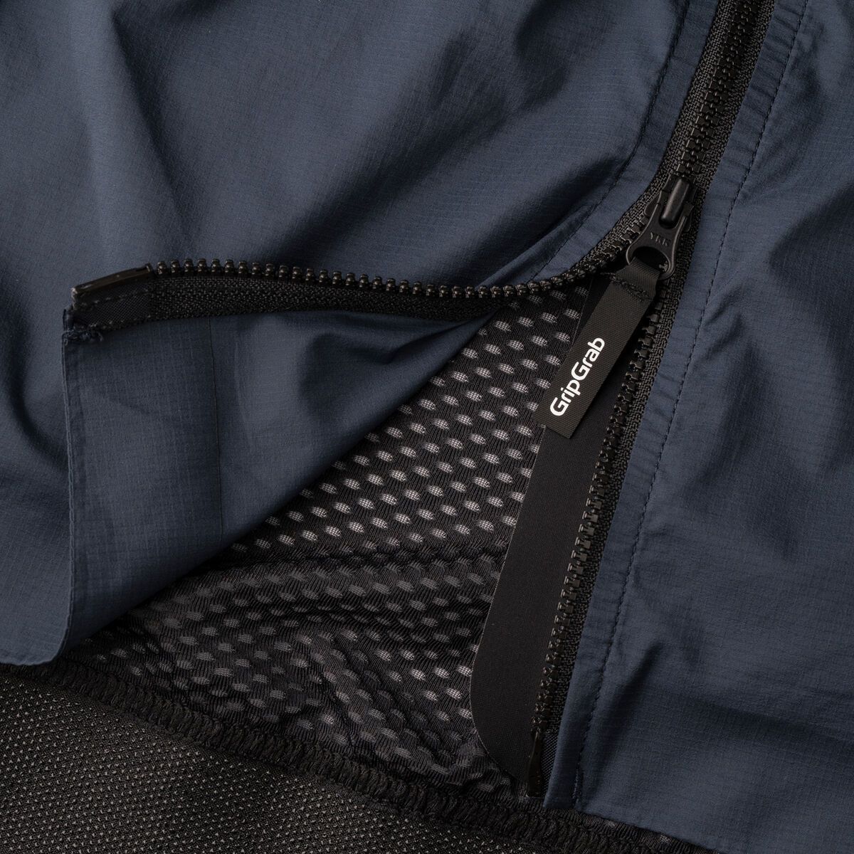 GripGrab Women's PACR Windproof Lightweight Vest, navy blue - Bild 7