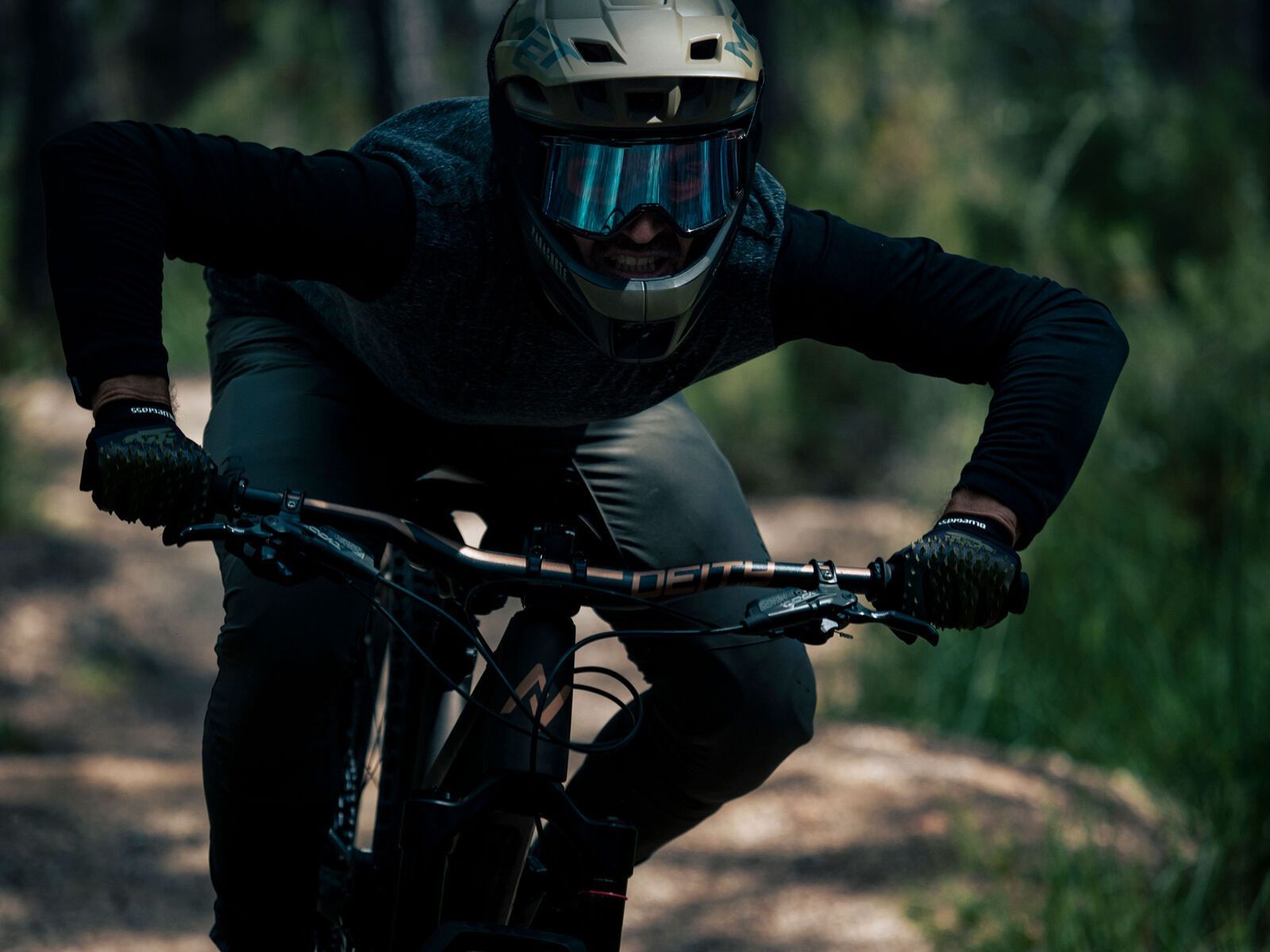 MET Parachute MCR MIPS, bronze orange/matt - Bild 14