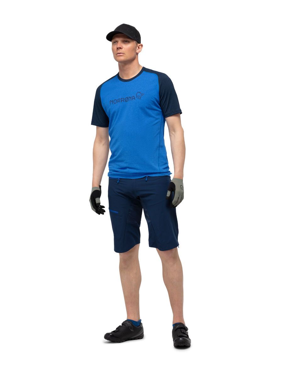Norrona fjørå equaliser lightweight T-Shirt M's, olympian blue/indigo night - Bild 3
