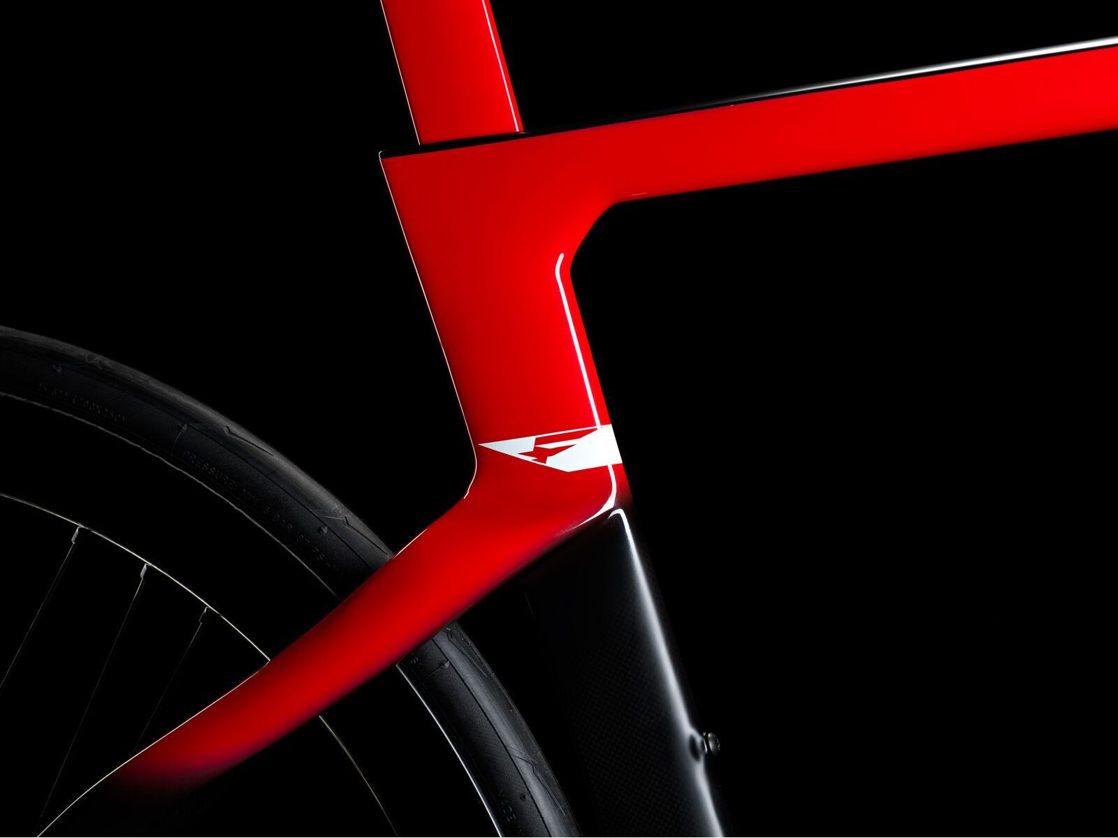 Pinarello Dogma F Dura Ace Di2 / DT Swiss ARC 1400 DICUT® DB, eruption red - Bild 7