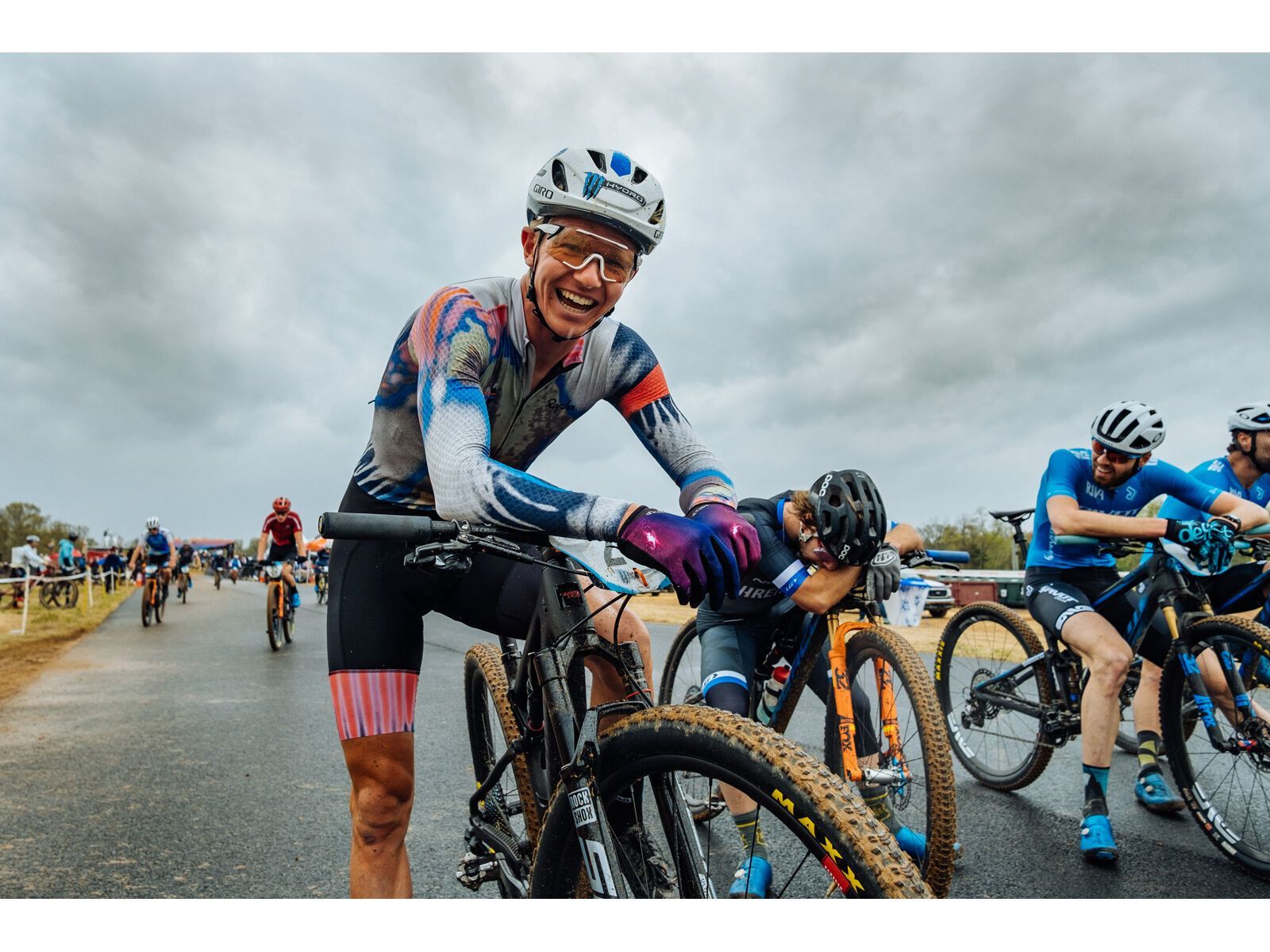 Santa Cruz Blur C / XT / RSV / 29, dark matter/salmon - Bild 14