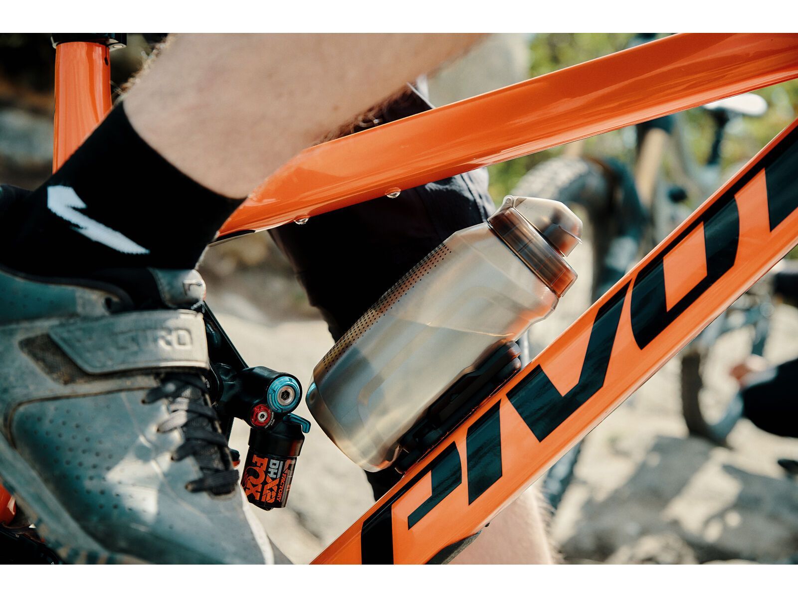 Fidlock Twist Bottle 750 Compact + Bike Base, transparent black - Bild 15