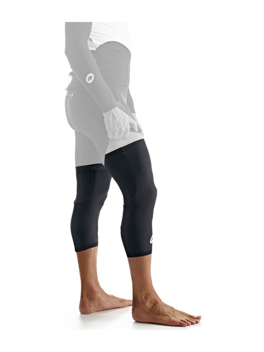 Assos kneeUno S7, black volkanga - Bild 1