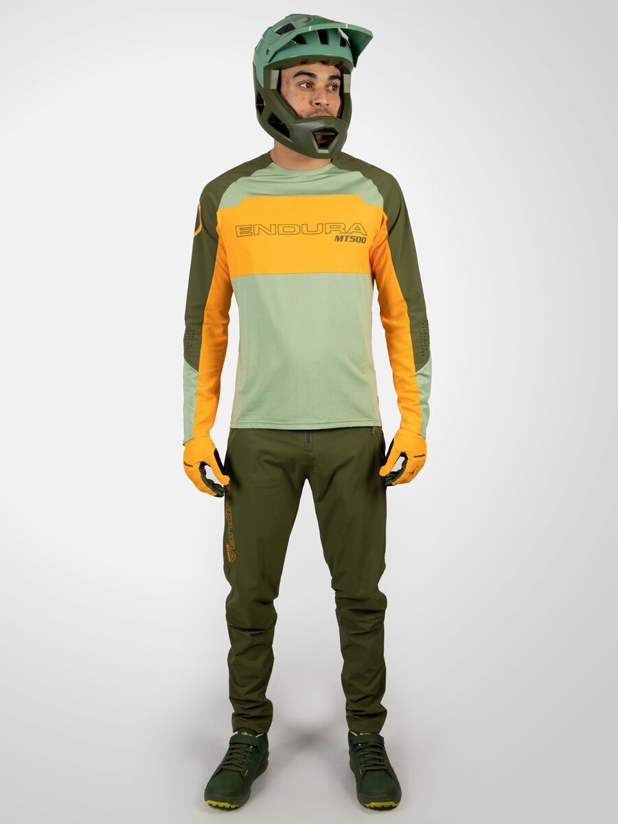 Endura MT500 Burner Lite Hose, olivgrün - Bild 5
