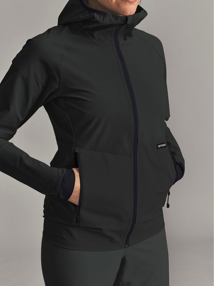 Ortovox Venet Softshell Hooded Jacket W, black raven - Bild 5
