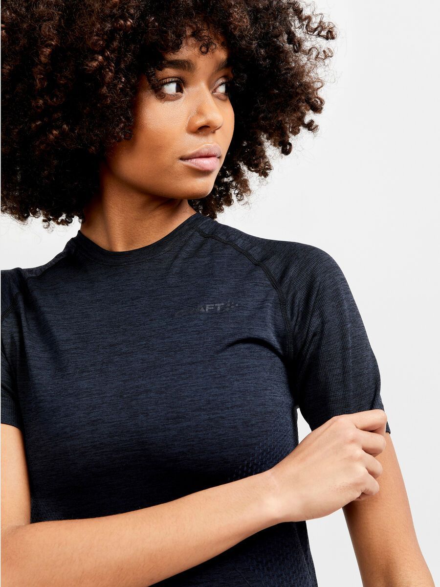 Craft Core Dry Active Comfort SS W, black - Bild 4